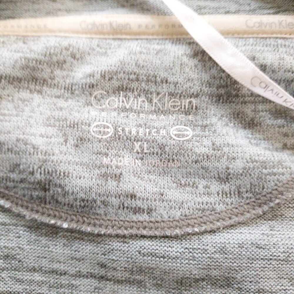Calvin Klein Performance Capri Set - Picture 9 of 16